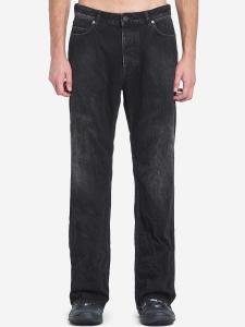 Jeans taglio disinvolto