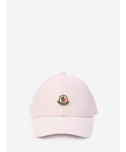 Baseball cap with logo