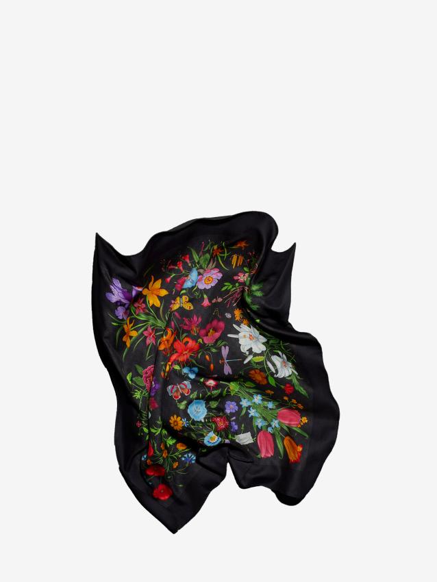 GUCCI - Wool and silk scarf with GG print